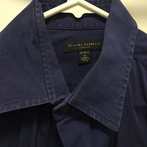 Men’s blue Banana Republic button down shirt